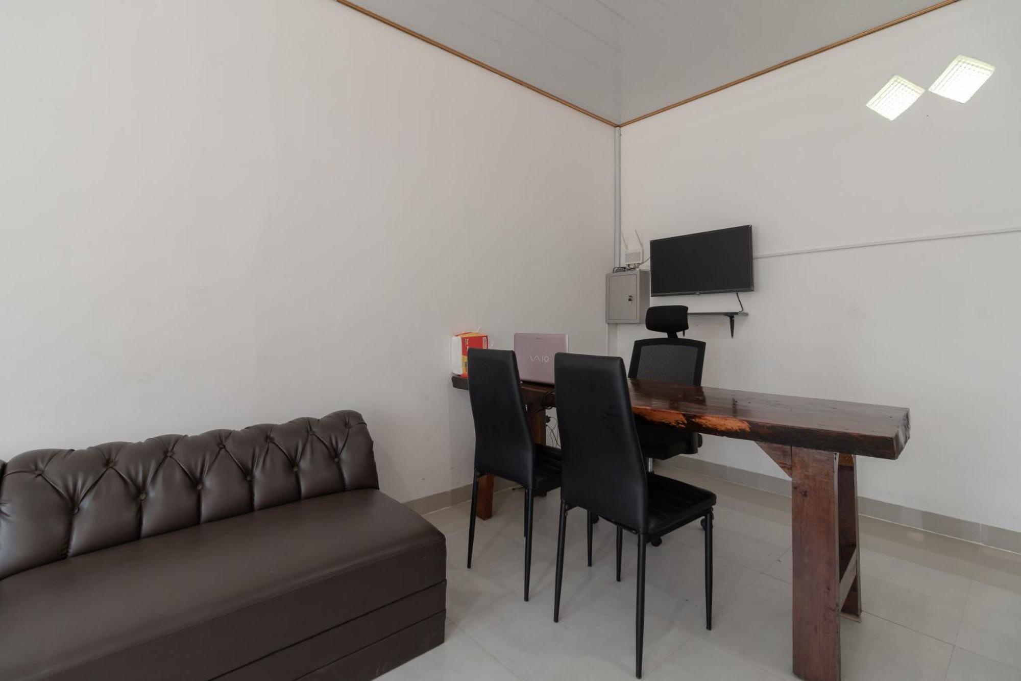 Reddoorz Syariah Near Jakabaring Sport City Palembang Exterior foto