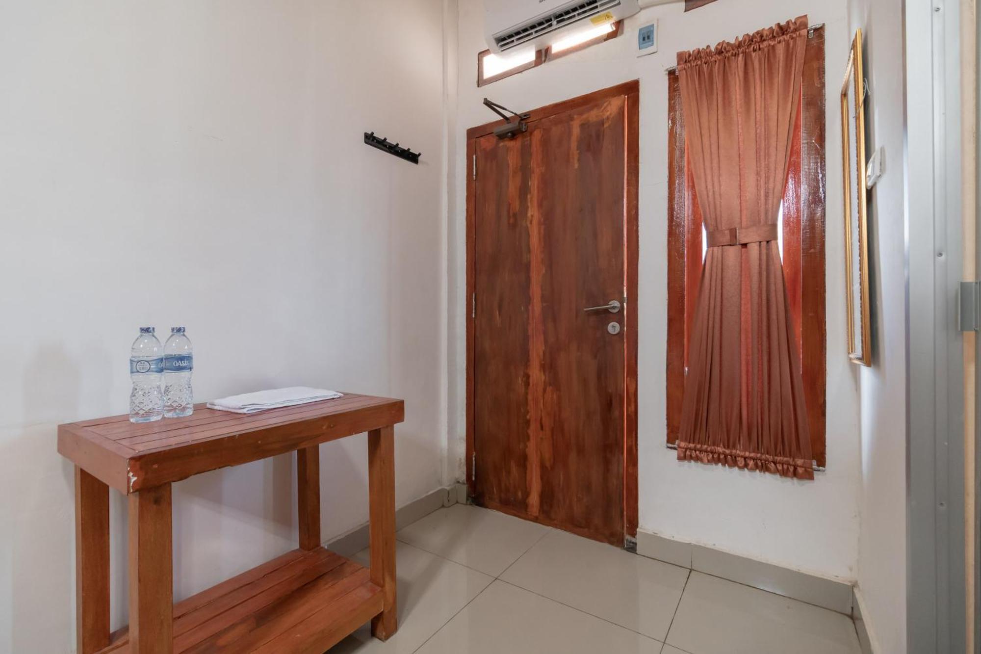 Reddoorz Syariah Near Jakabaring Sport City Palembang Exterior foto