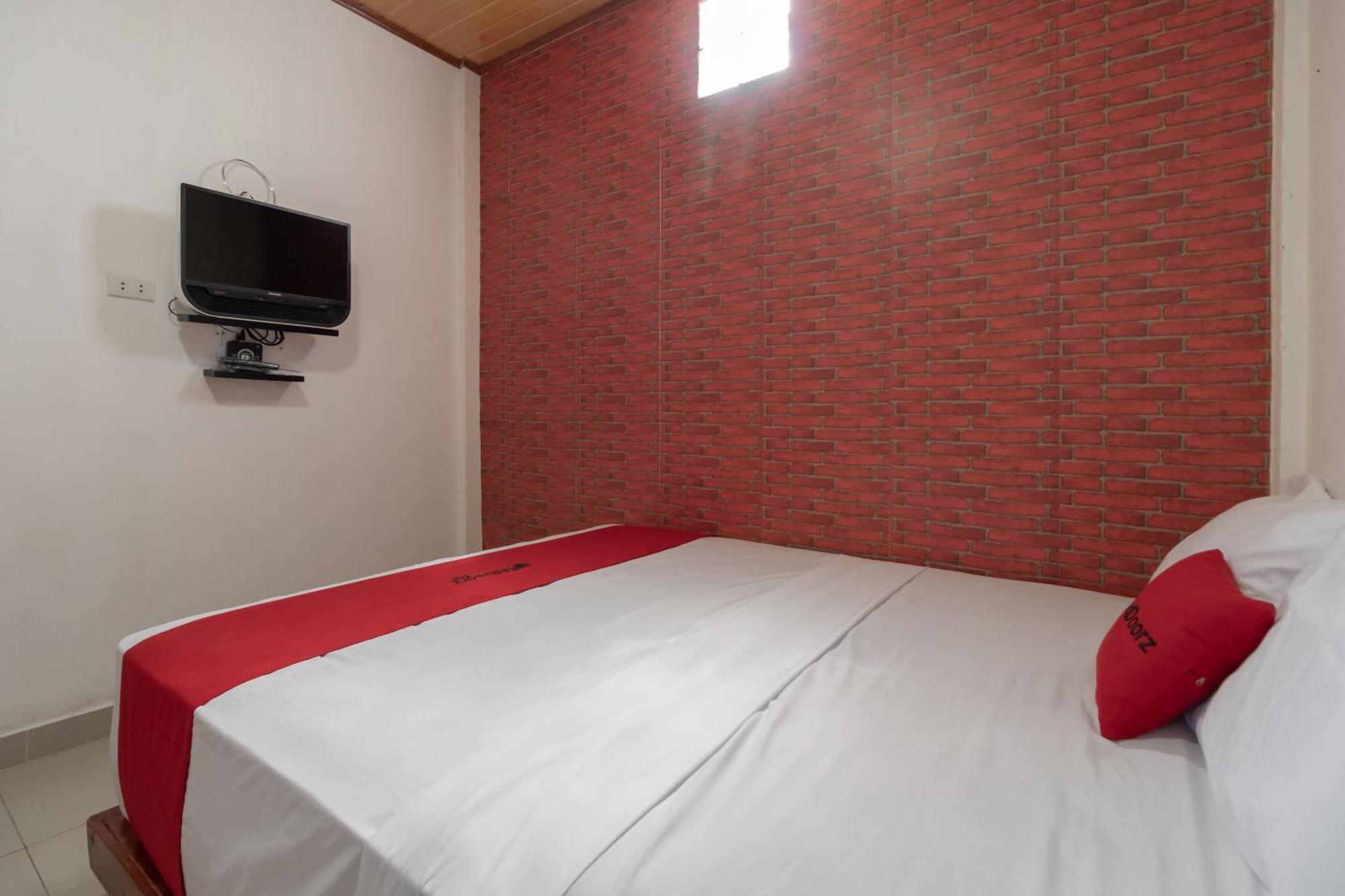 Reddoorz Syariah Near Jakabaring Sport City Palembang Exterior foto